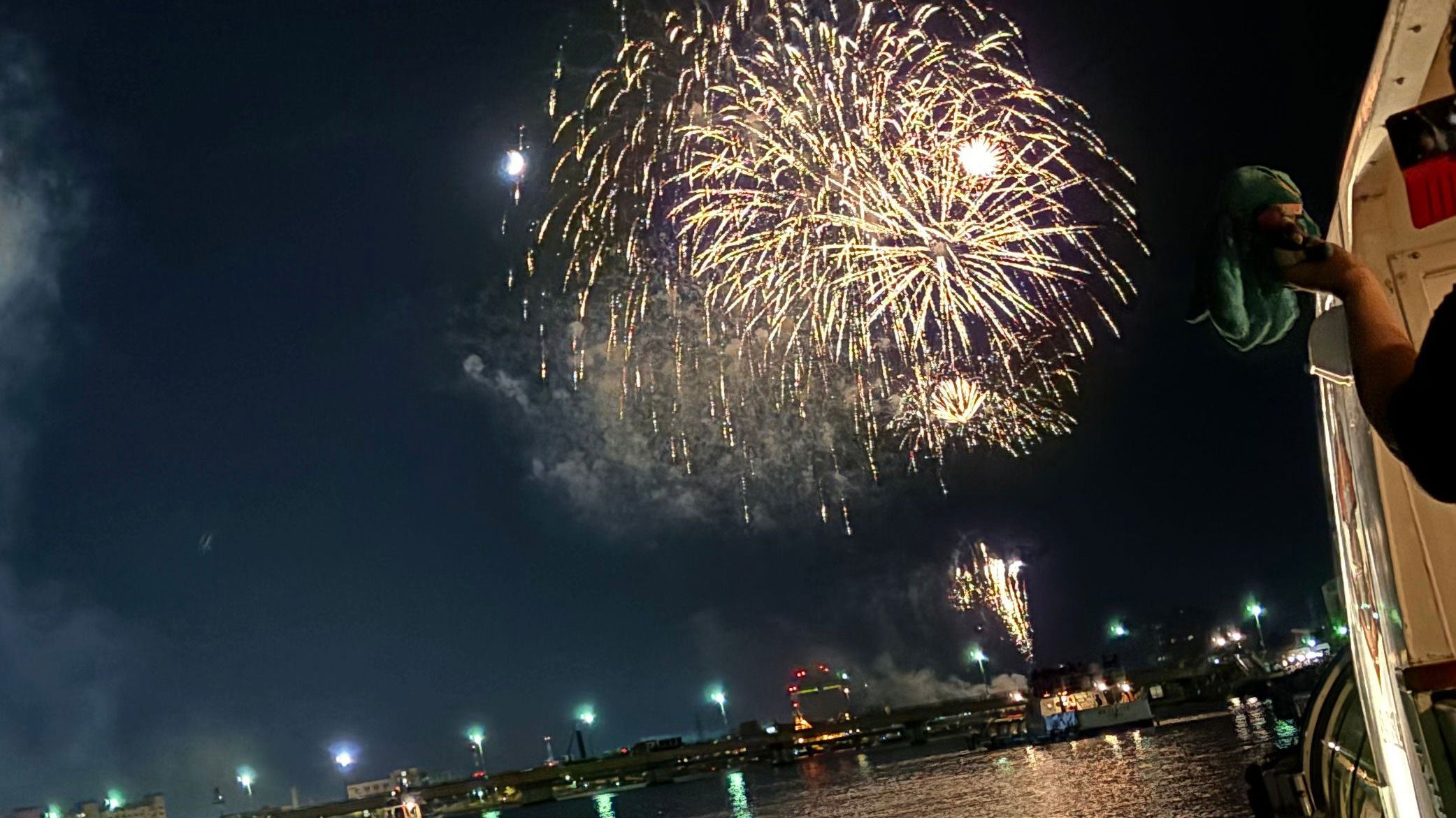 初音ミク×音楽花火を34万人が鑑賞「初音ミク 夜空プログラム 2024
