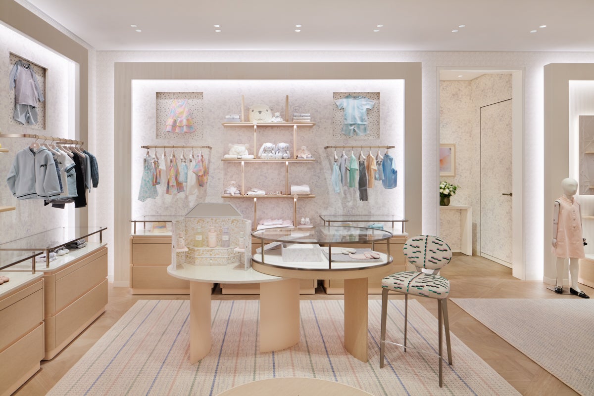 BABY DIOR】表参道にオープンしたベビー ディオール ブティックの詳細