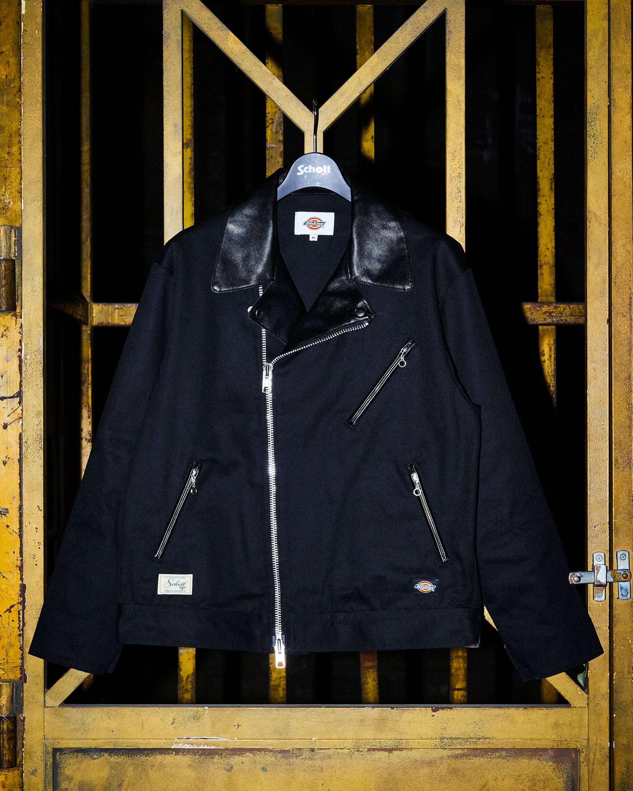 Schott」×「Dickies®」コラボレーションモデルが2026年元旦より発売