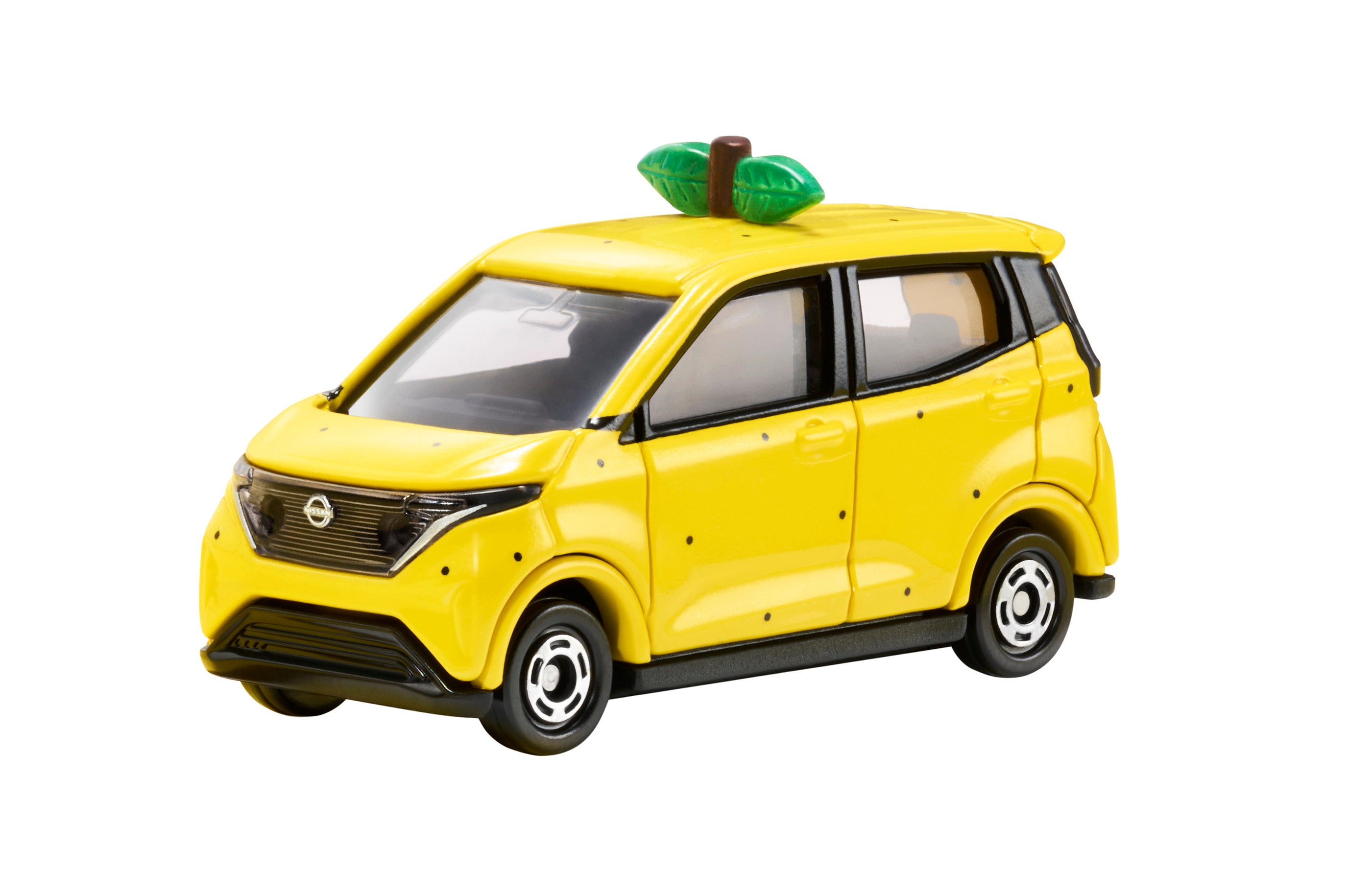 日産グローバル本社ギャラリーをジャックした「ゆずサクラ展」2月18日