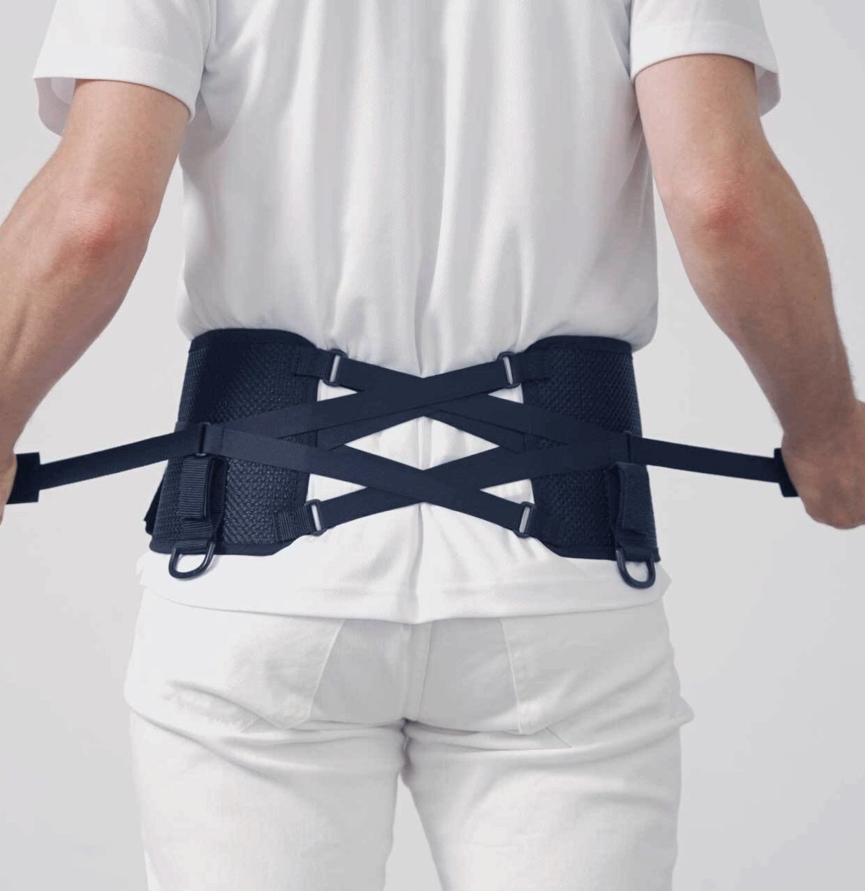 ランバーサポート機能を備えた腰道具用アシストベルト「サポート