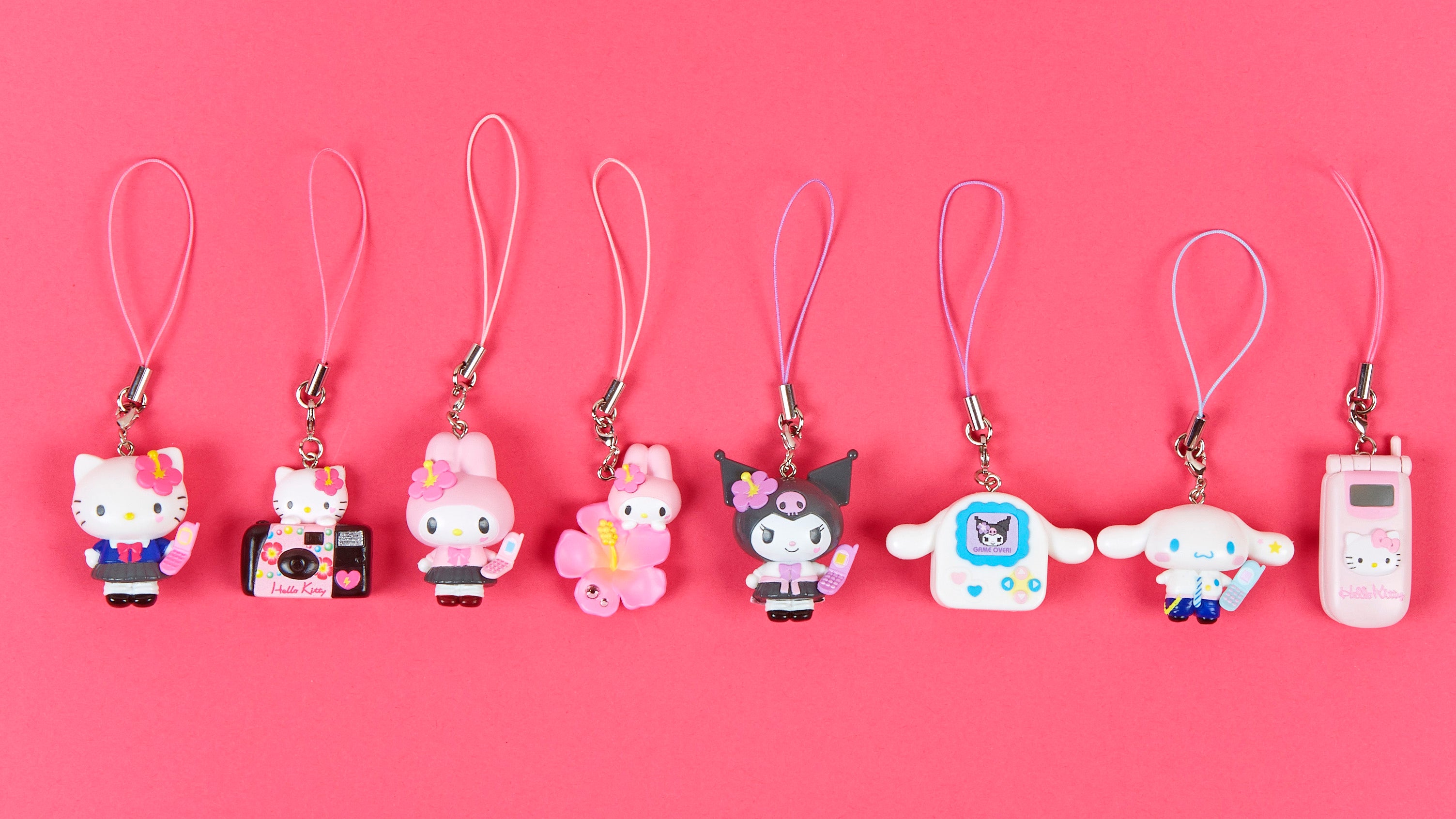 平成レトロな“コギャル&ギャル男”にサンリオキャラクターが変身