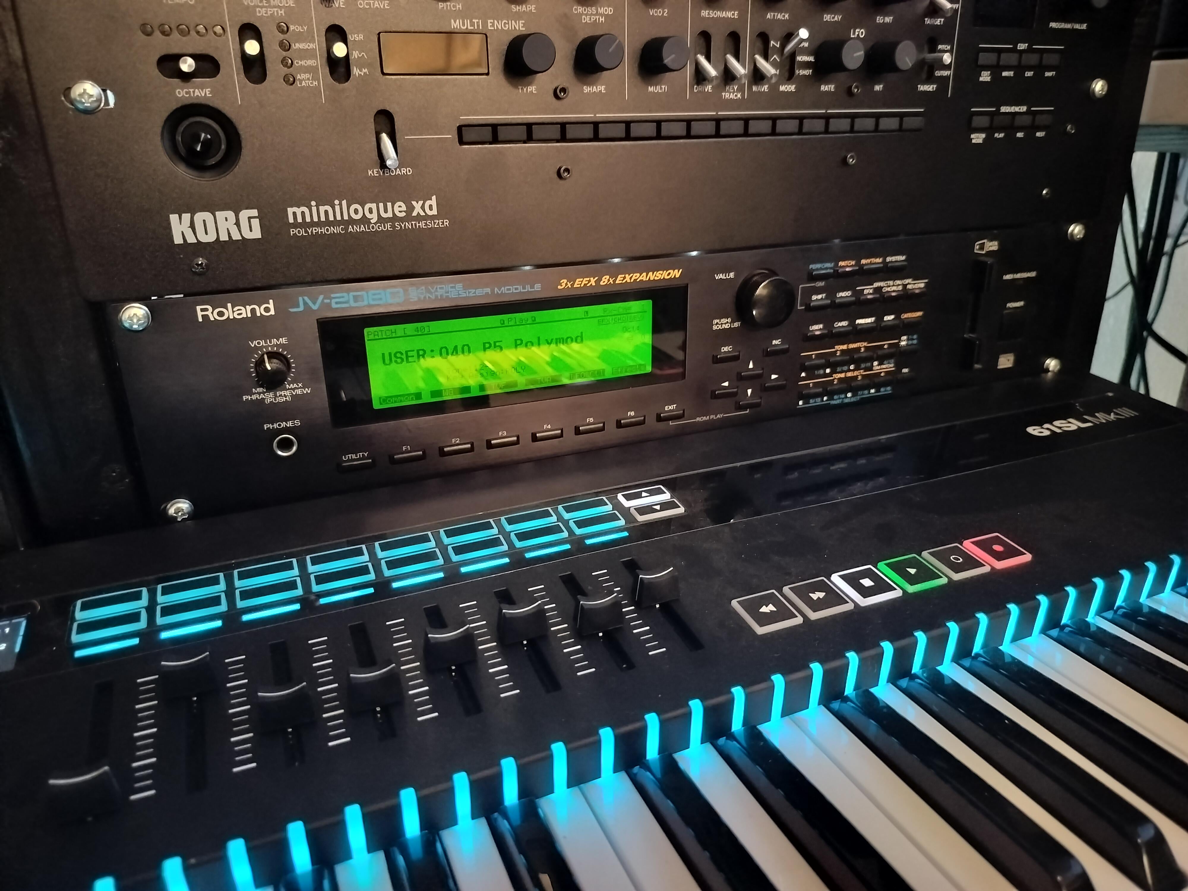 Awesome Guitar Center find! Roland JV-2080! : r/synthesizers