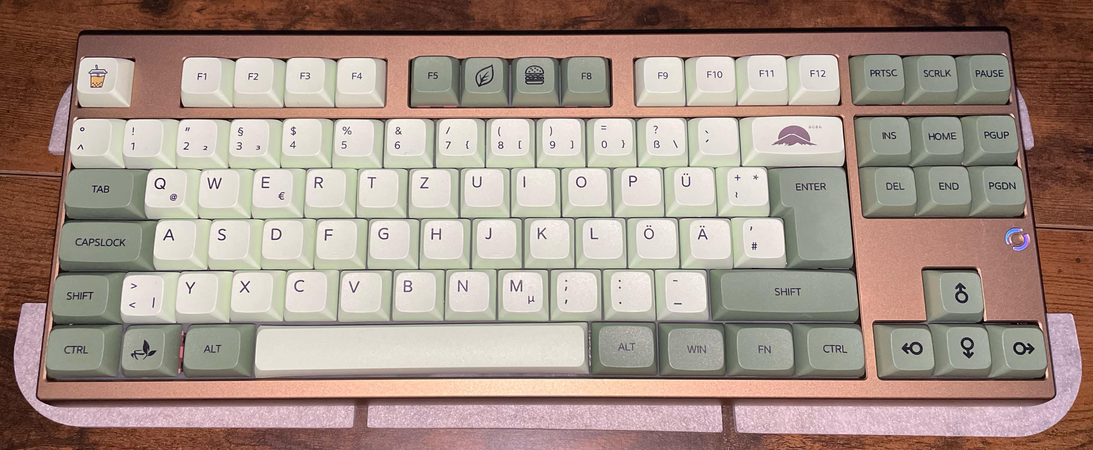 今日、Neo80が届いたよ（初めてのカスタムキーボード） : r