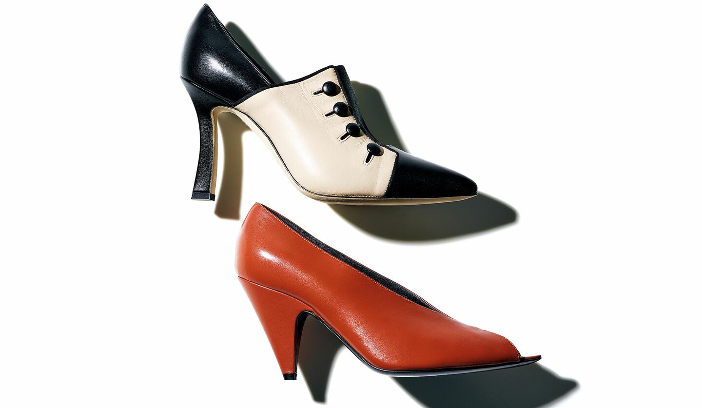 足元からモード感が香り立つ！「マノロ ブラニク」「セルジオ ロッシ