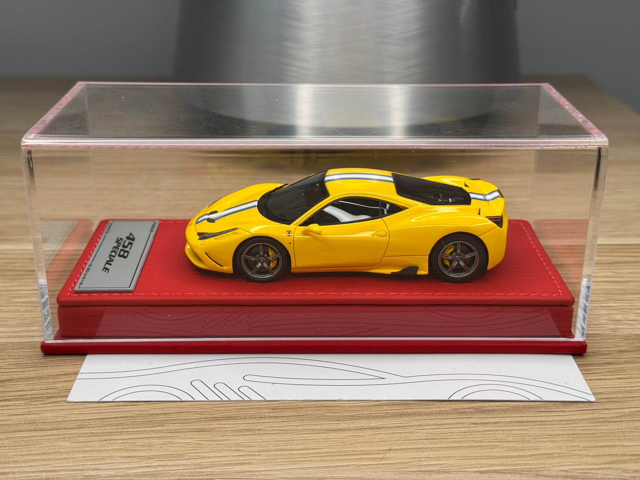 Ferrari 458 Speciale - Giallo Modena - 1:43
