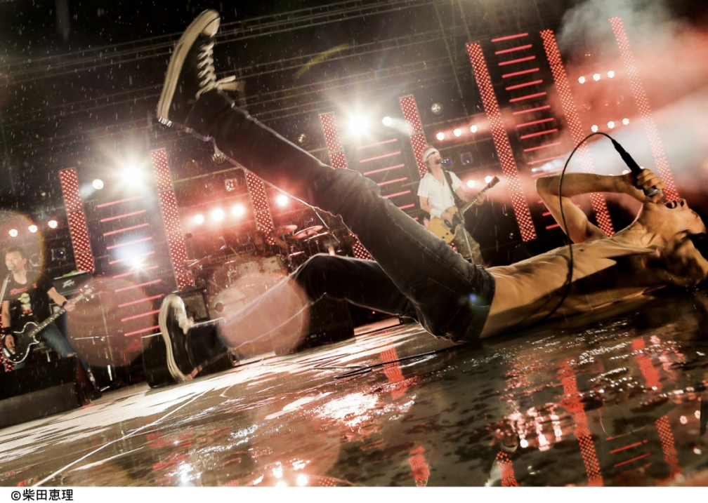 ザ・クロマニヨンズ PHOTO BOOK | PARCO出版