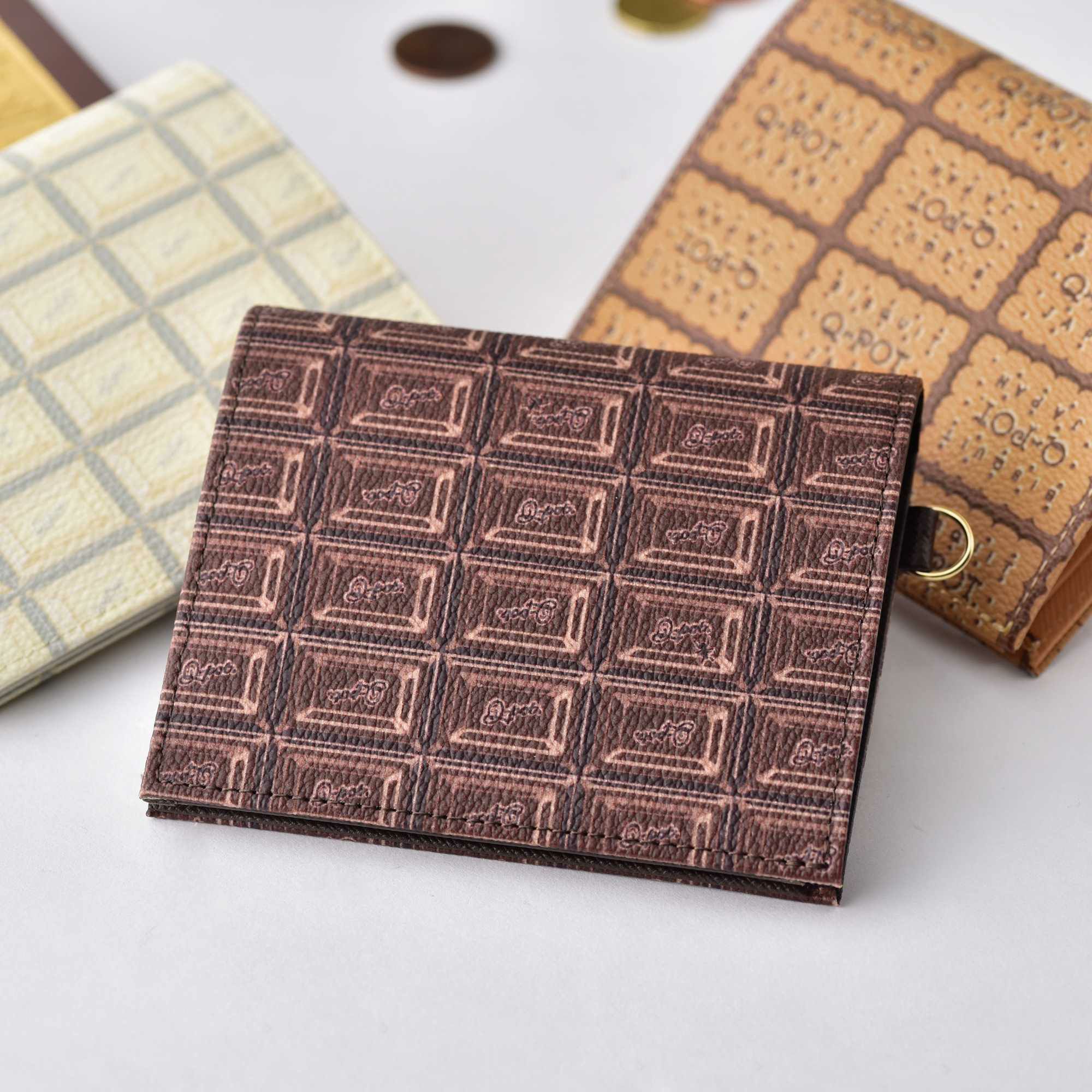 ビターチョコレートカードケース（名刺入れ） | Q-pot. ONLINE SHOP