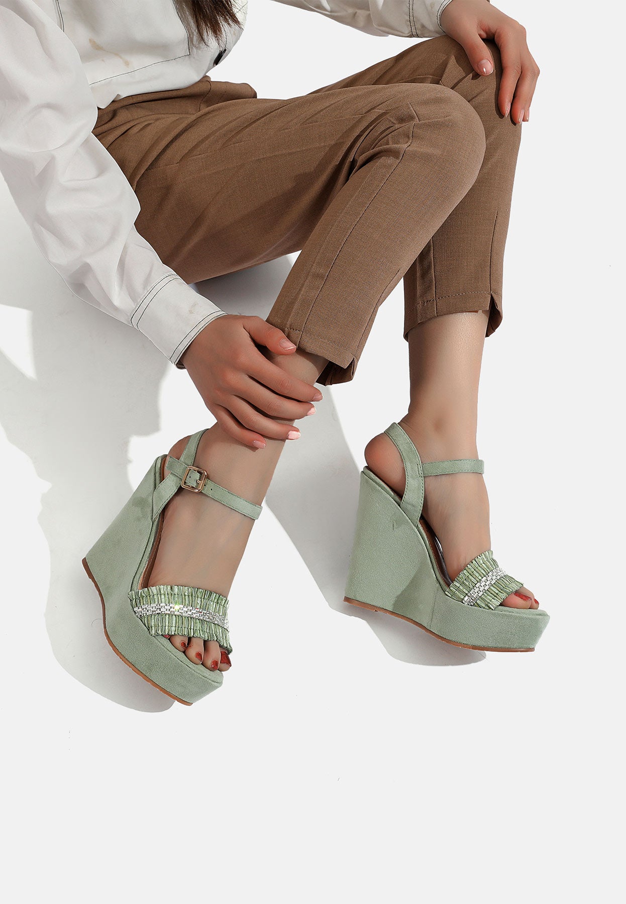 Sandali Zatteroni da Donna: Eleganza Evergreen | Scopri Ora