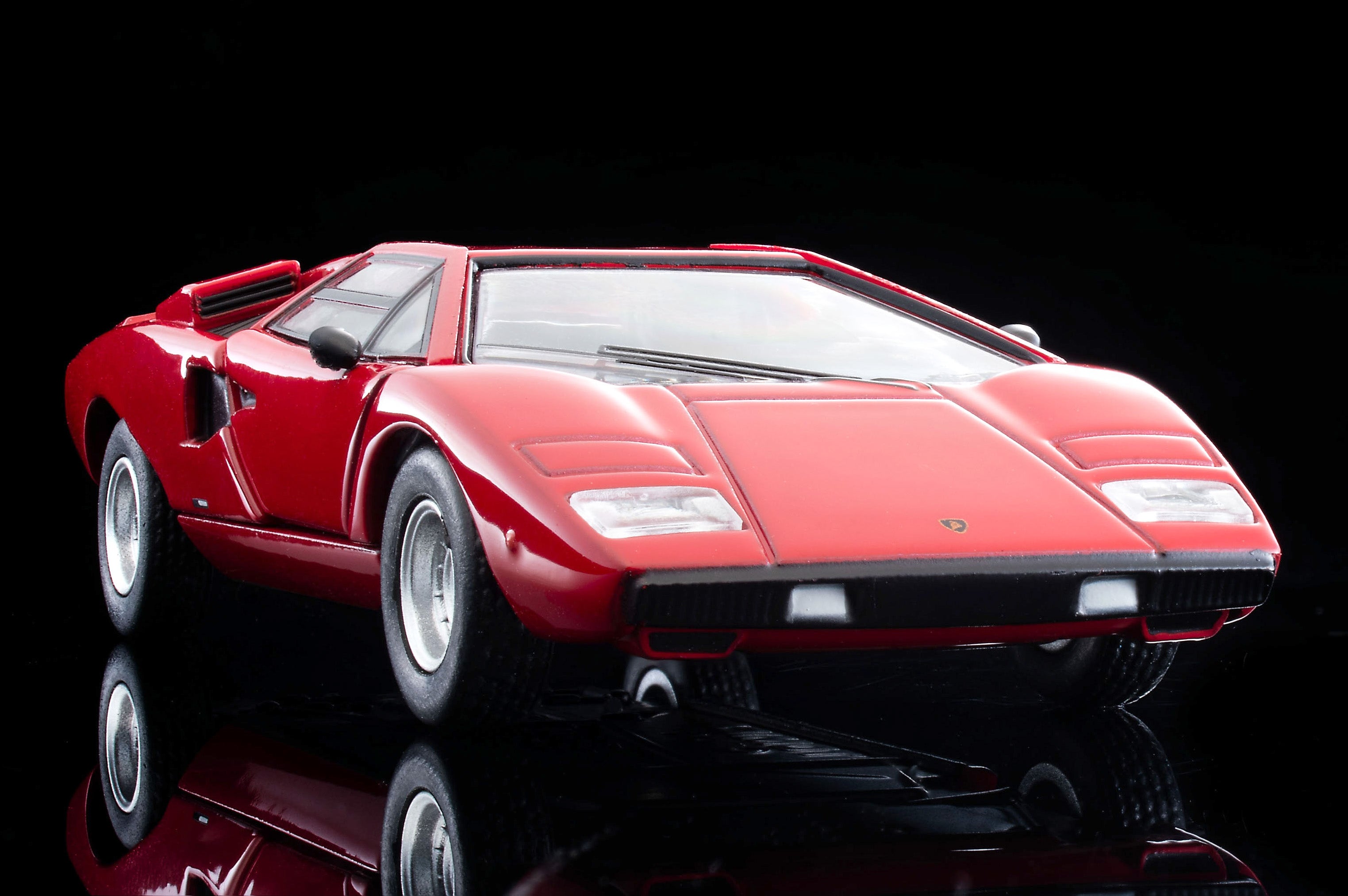 TLV 1/64 LV-N ランボルギーニ カウンタック LP400 (赤) – Racing Models