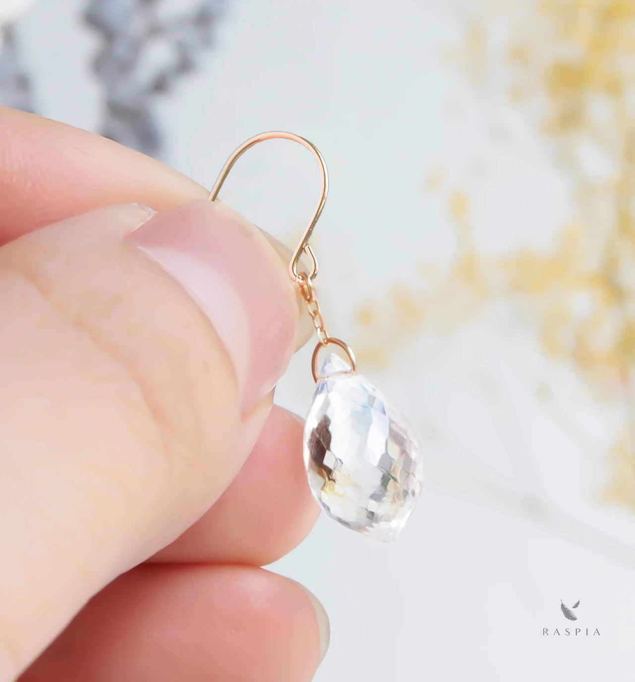 4月誕生石 ロッククリスタル / クォーツ(シャンデリアカット) K10