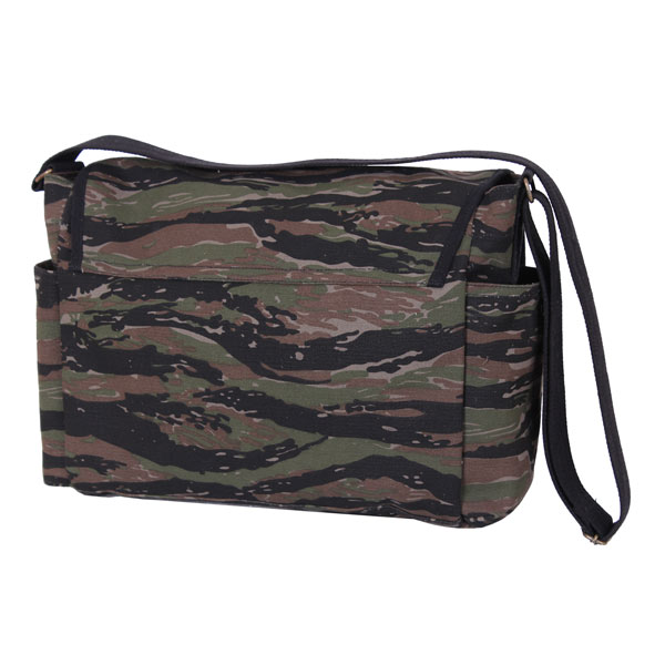 月*み様 NITRAID 迷彩 メッセンジャーバッグ 中型 月*み様 NITRAID