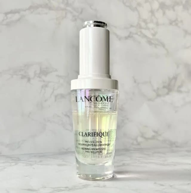 麻里さんの「ランコム クラリフィック ブライトニング セラム」の
