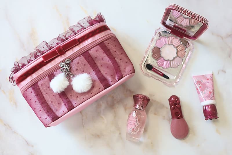 ジルスチュアートの「2024年クリスマスコフレ」全色スウォッチ！イエベ