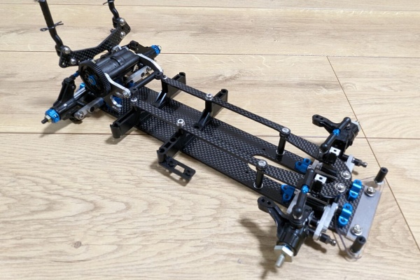 MシャーシのRCカーをつくる - 2024年01月