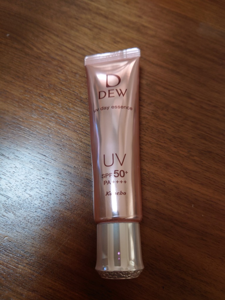 DEW（デュウ） カネボウ UVデイエッセンス SPF50+・PA++++ 40g
