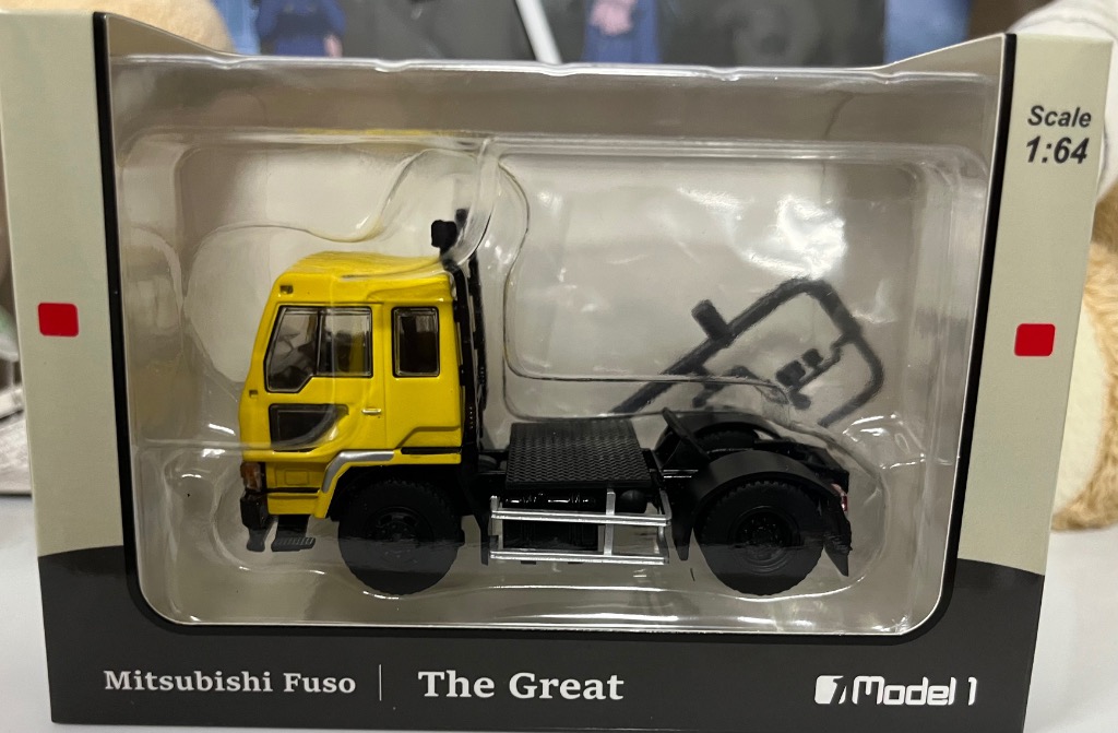 MODEL1 (モデルワン) 1/64 三菱 FUSO ザ・グレート 1986 イエロー