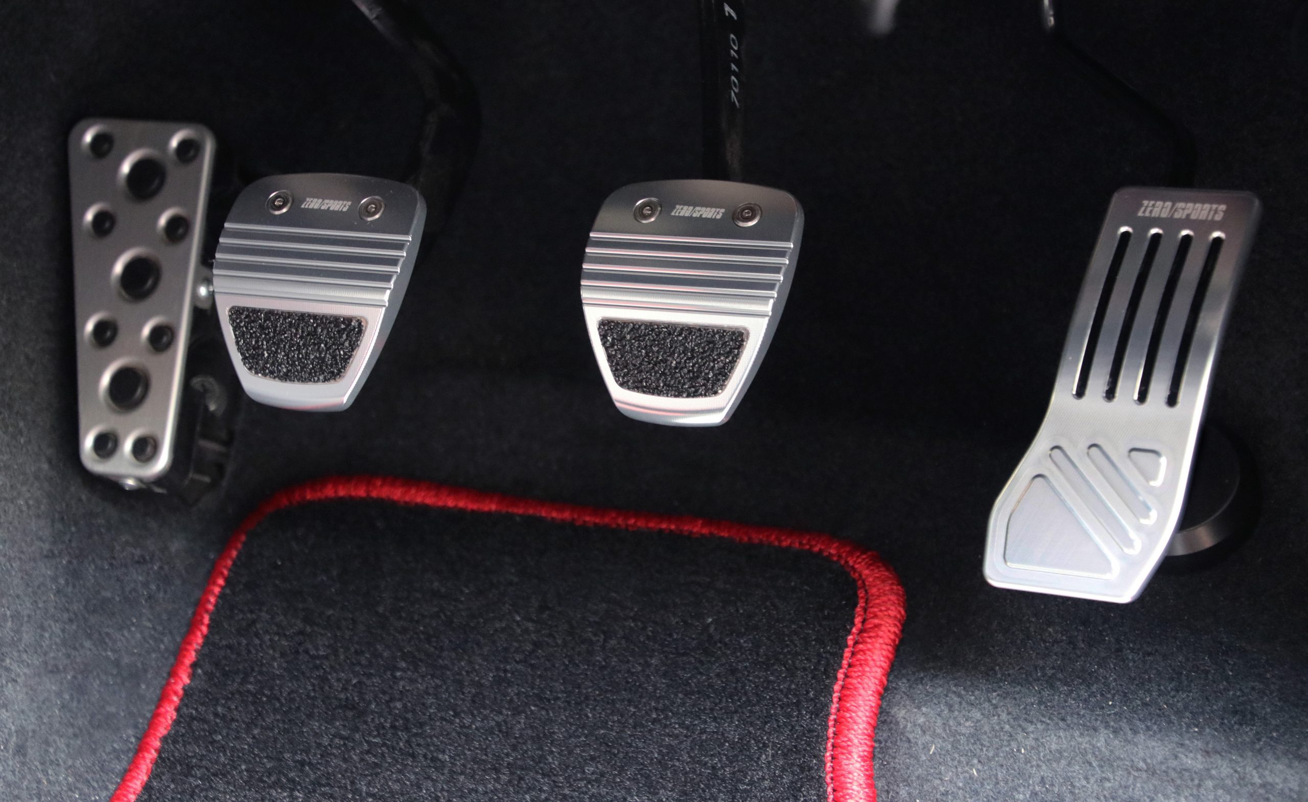 ZERO/SPORTSの新製品「アクセルペダル」「ブレーキ＆クラッチペダル