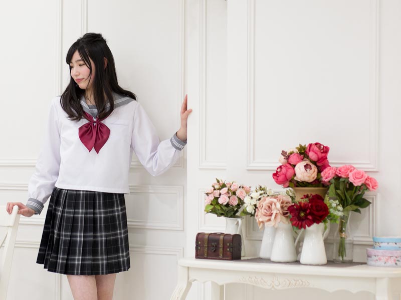 モノトーンチェックスカート 想い出あすなろ | 制服通販リサアンドザ