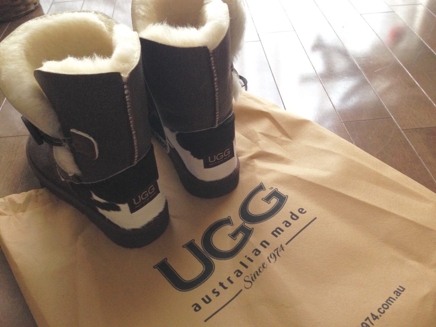メルボルンの「UGG australian made since 1974」で購入したムートン