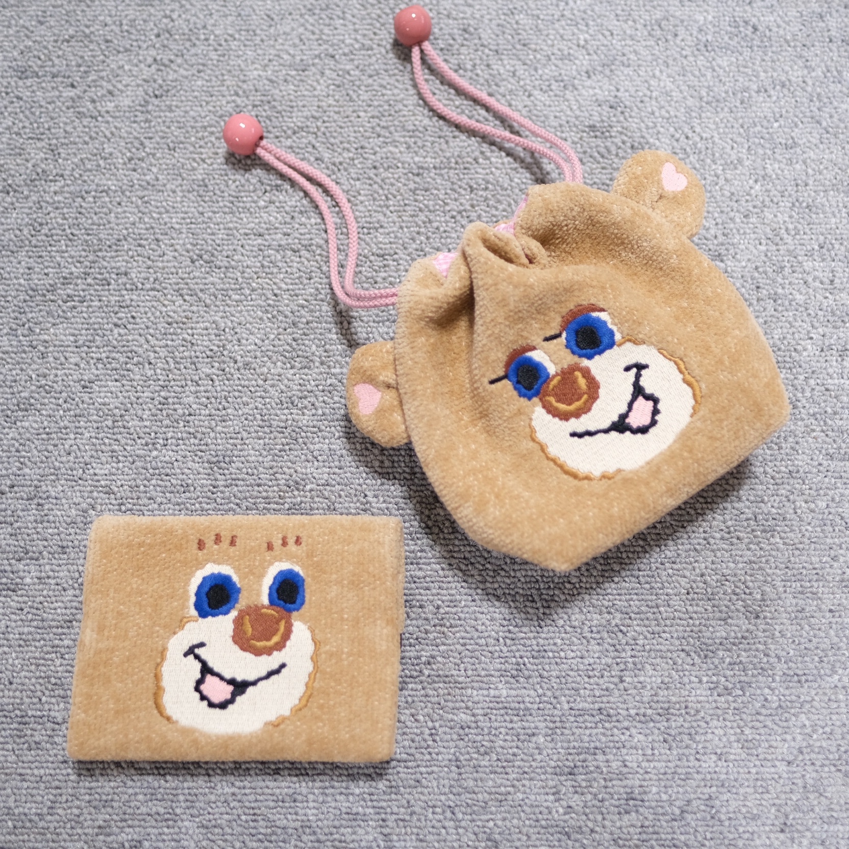 フェイラー公式/LOVERARY ドアップテディガール 耳付き巾着 L/DUG-213075