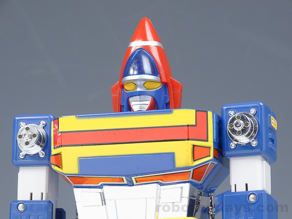 BLOG】DX超合金チェンジロボ、ビッグスケール シャトルベース