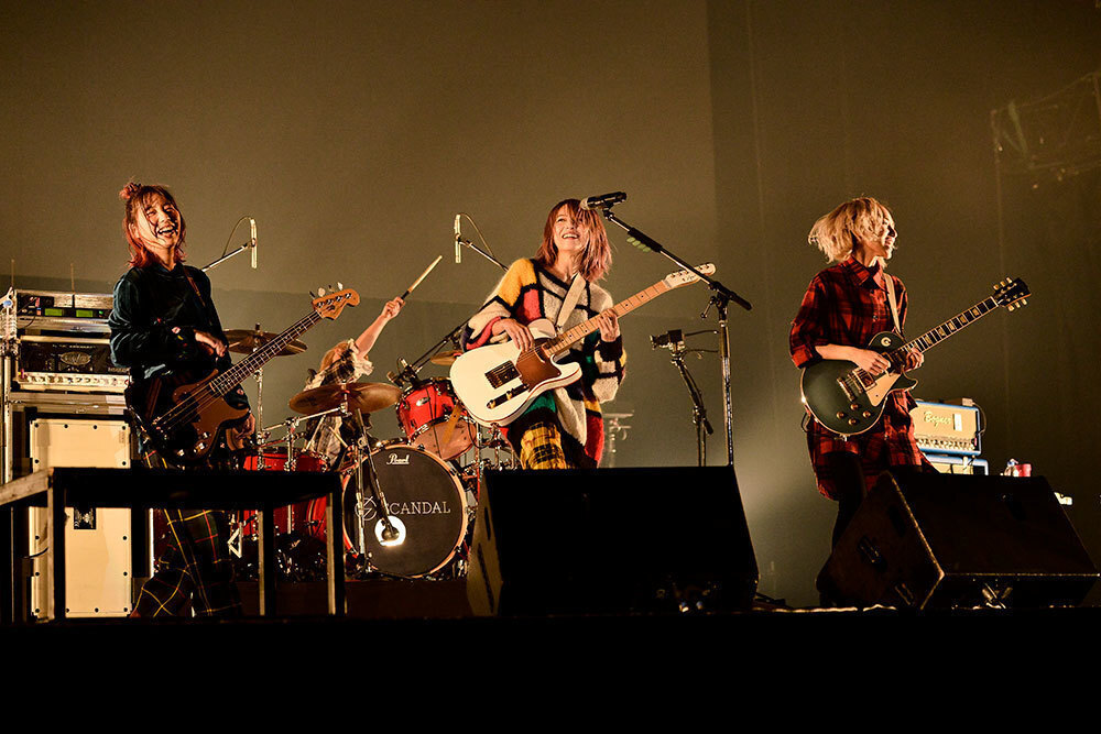SCANDAL - COUNTDOWN JAPAN 19/20 ライブ写真＆セットリスト｜音楽情報