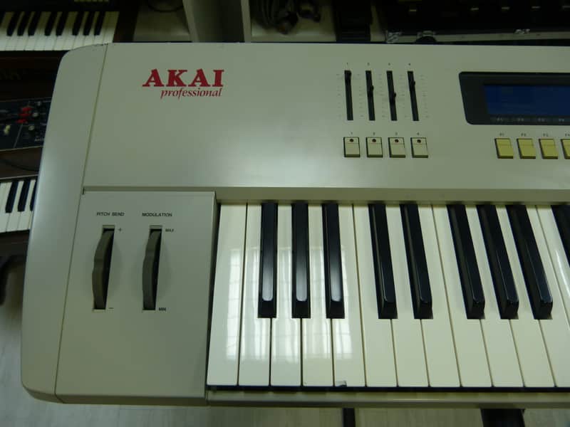 Akai MX1000 76 keys MIDI controller | Reverb
