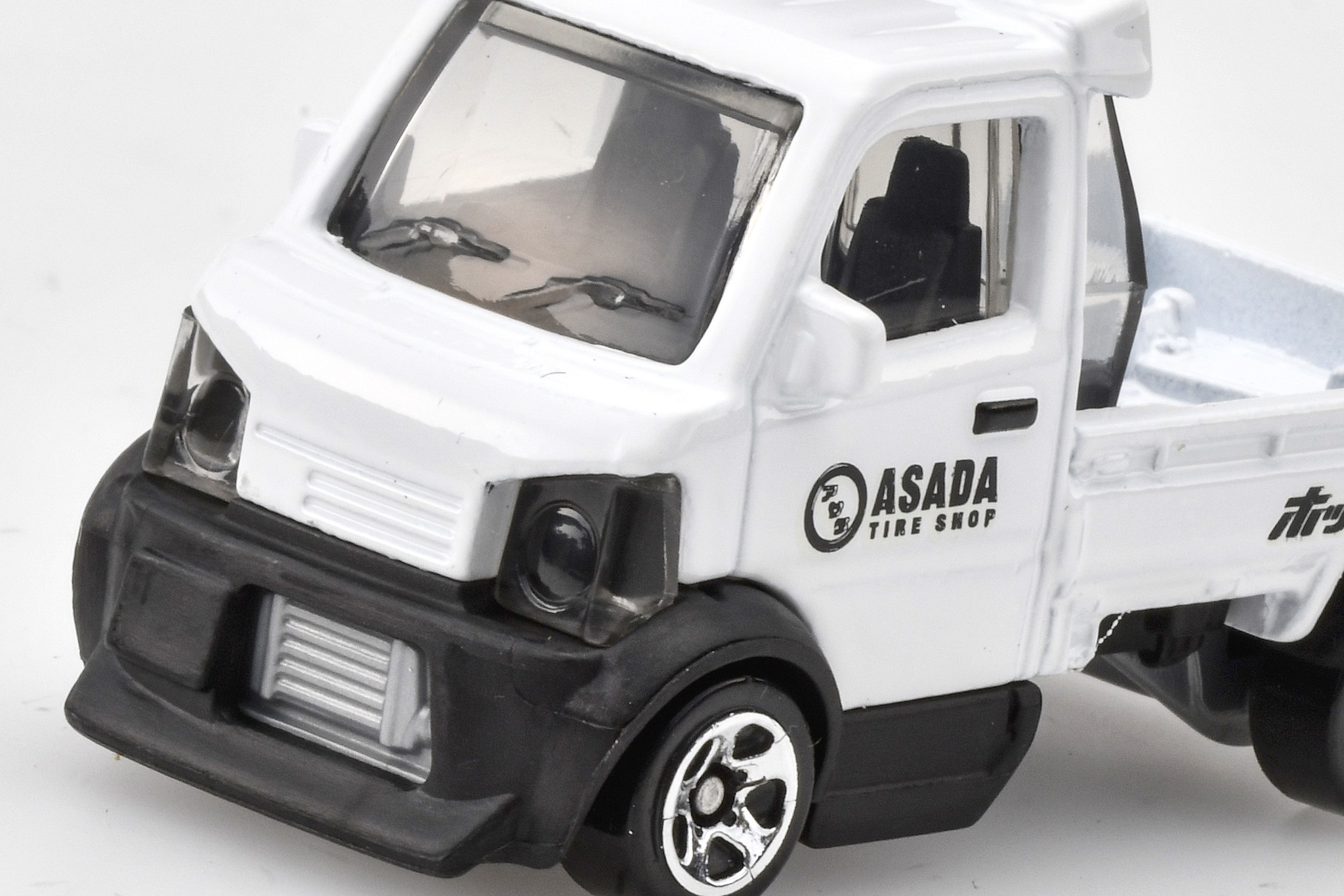 ホットウィールに軽トラが爆誕！ワーゲン・バスがドラッグ仕様に…？ 2