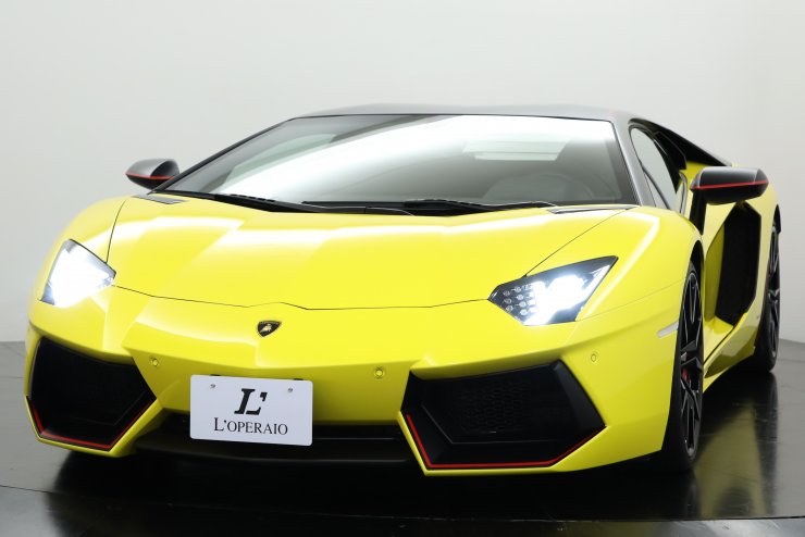 ランボルギーニ アヴェンタドール LP700-4 Pirelli Edition 世界限定95