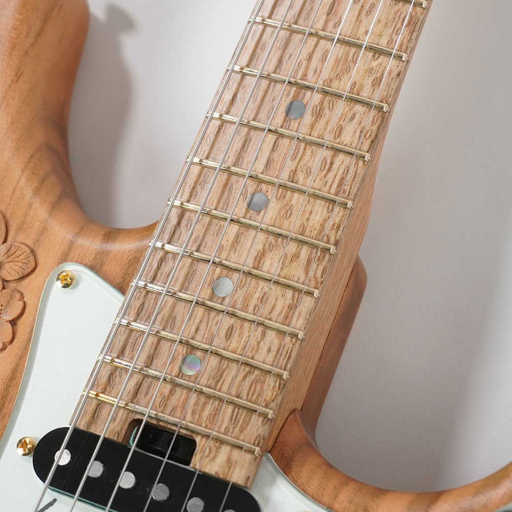 桜ボディ】オール和材 ギター | Sago New Material Guitars