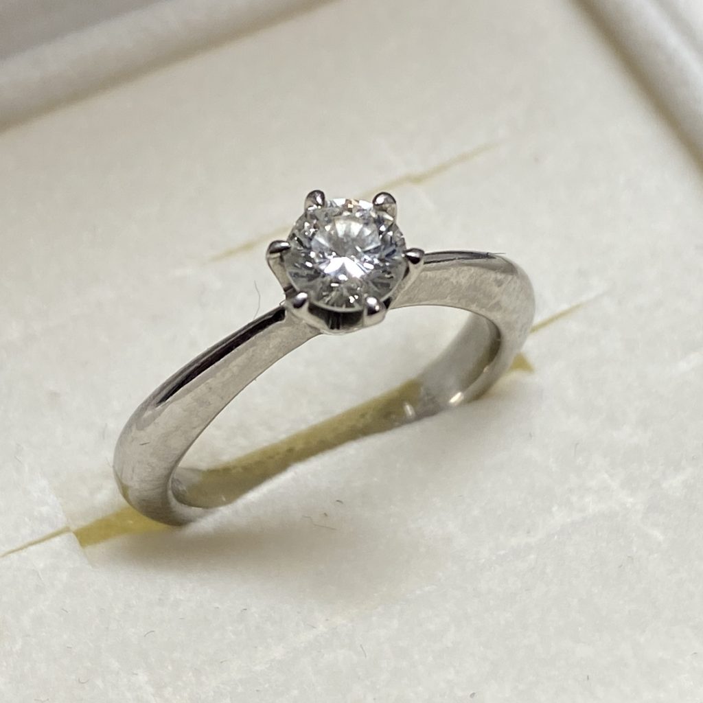 Pt900 ダイヤ（0.31ct）リングの買取実績 | 買取専門店さすがや