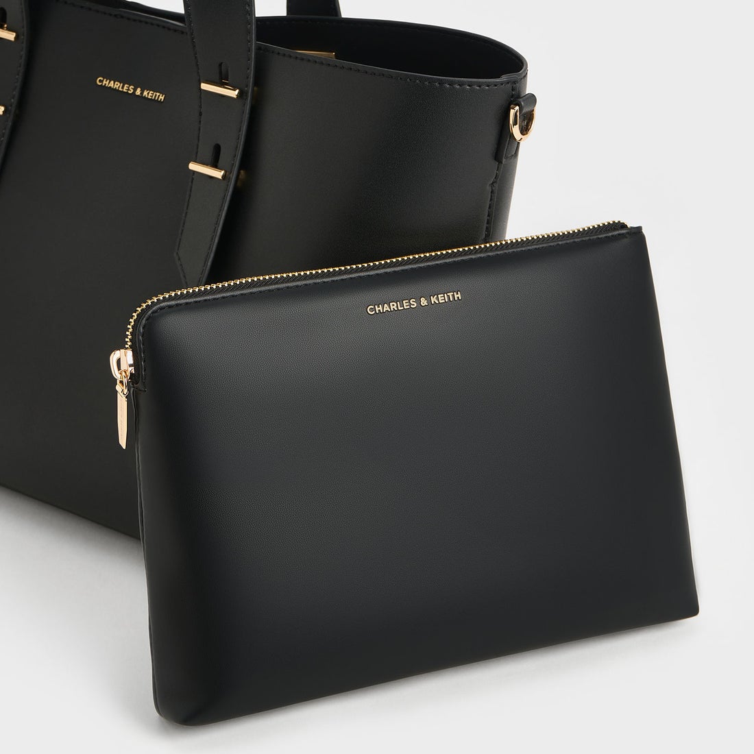 CHARLES & KEITH Shania シャナイア ダブルハンドルスラウチーバッグ