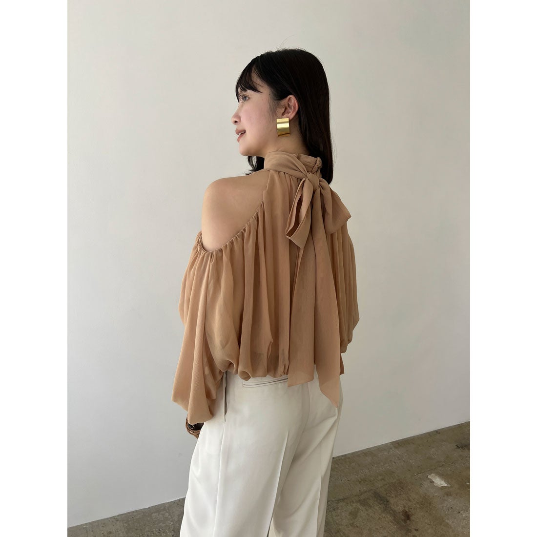 アニュアンス anuans シフォンボリュームブラウス （SAGE GREEN