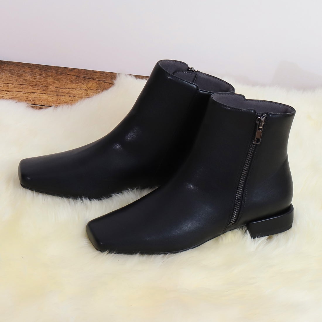 アルテミス バイ ダイアナ artemis by DIANA サイドジップスクエアトゥ