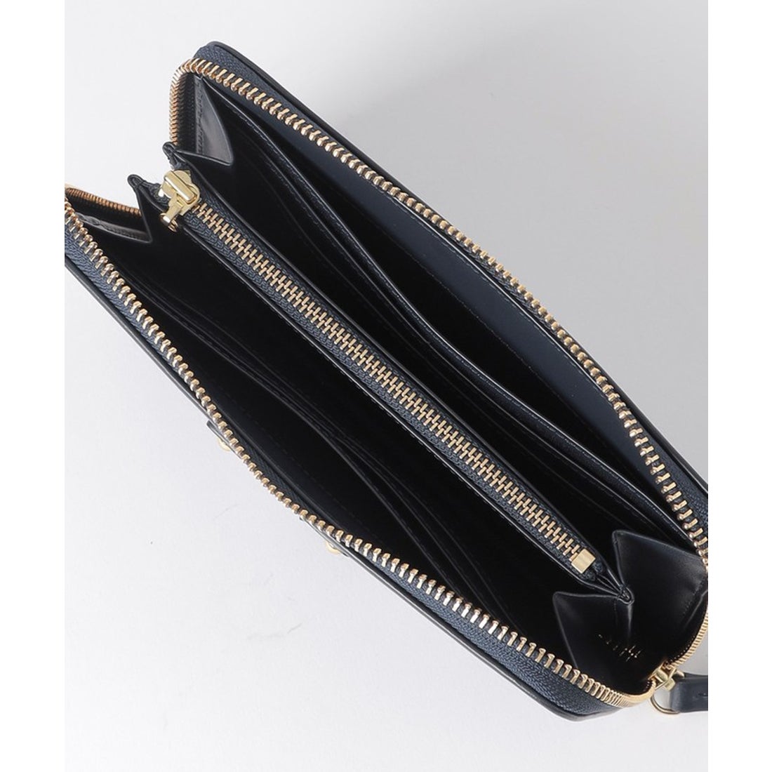 ブルーレーベルクレストブリッジ BLUE LABEL CRESTBRIDGE 【一部店舗