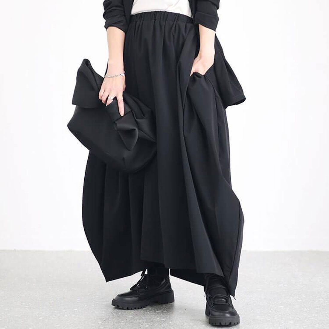 ゴールドジャパン GOLDJAPAN タック入り変形スカート （ブラック） -靴