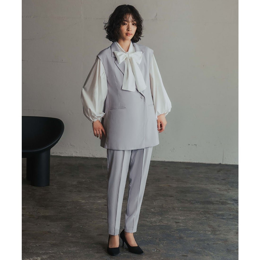 フロリア Flolia ダブルテーラードジレ ワンタックテーパードパンツ