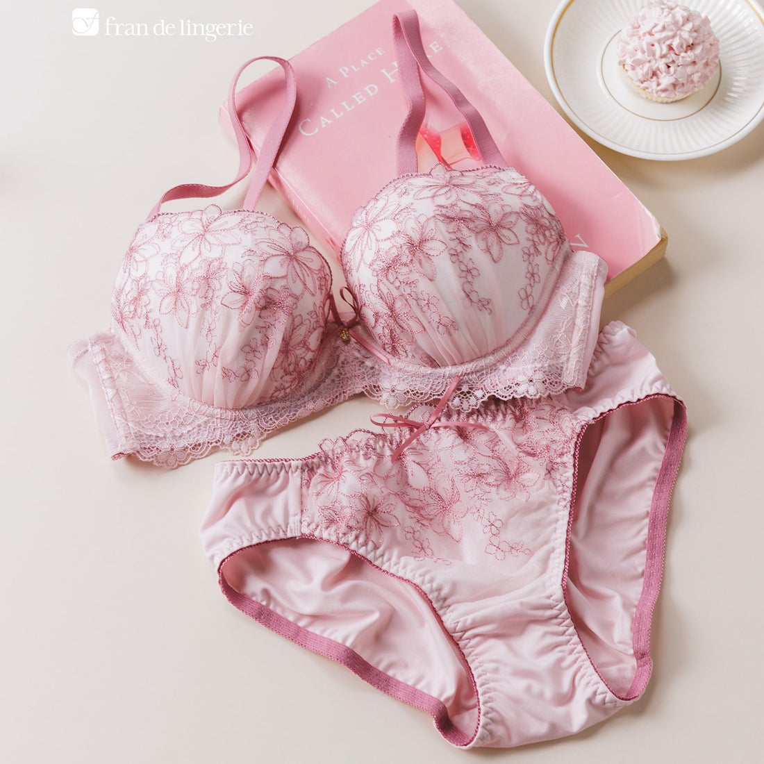 フランデランジェリー fran de lingerie きらめくフェミニンなフラワー