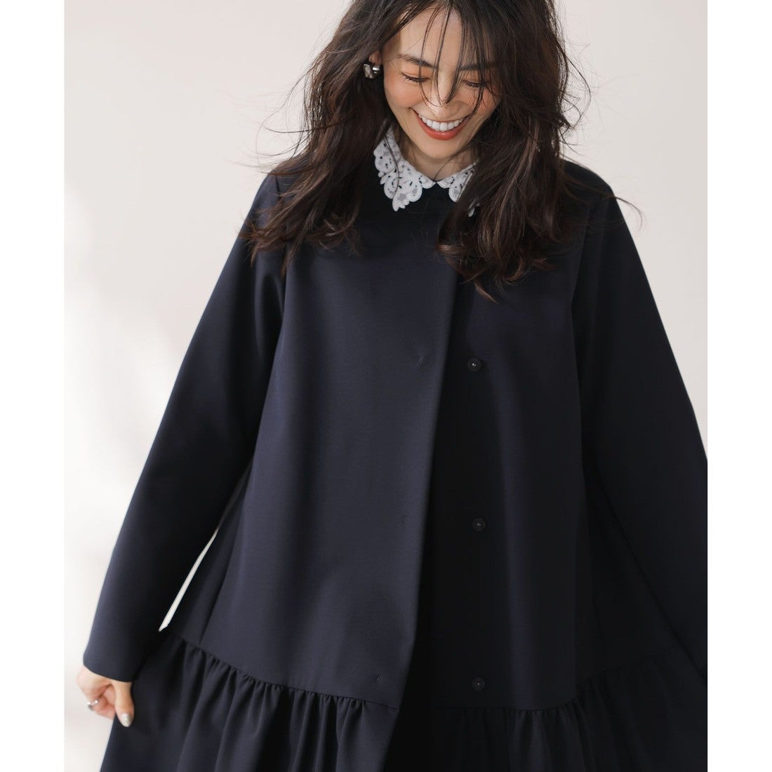 組曲 L 【NAVY】ダブルクロスストレッチ ノーカラーコート （ネイビー