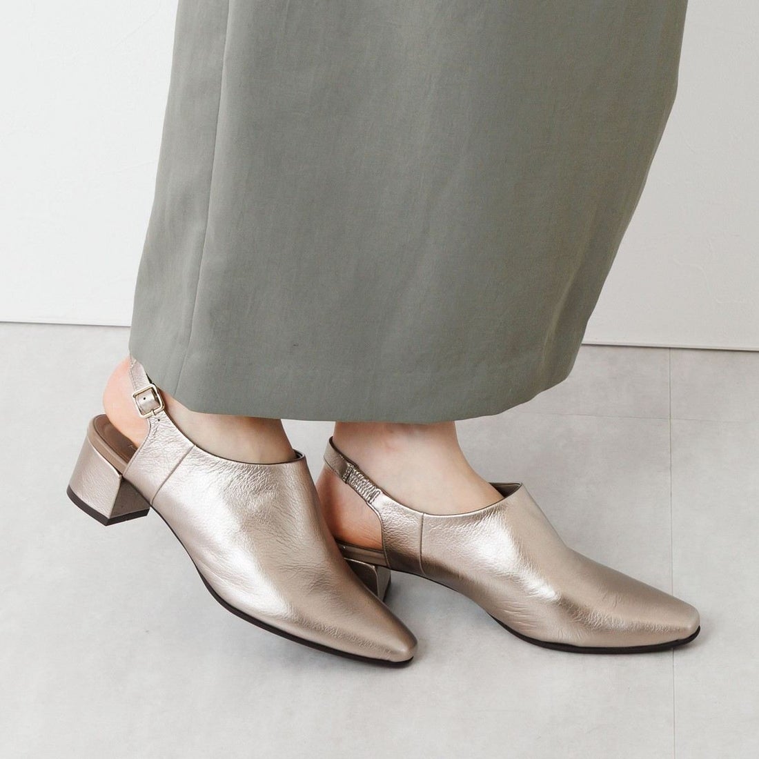 ヒミコ 卑弥呼 ヒールアップカバードシューズ/651514 （ゴールド