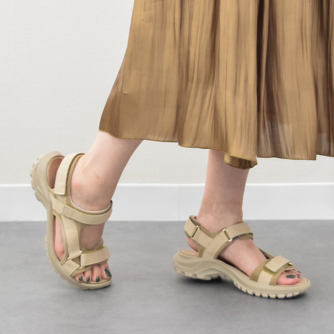 イマック IMAC ベルクロスポーツサンダル （ベージュ雑材