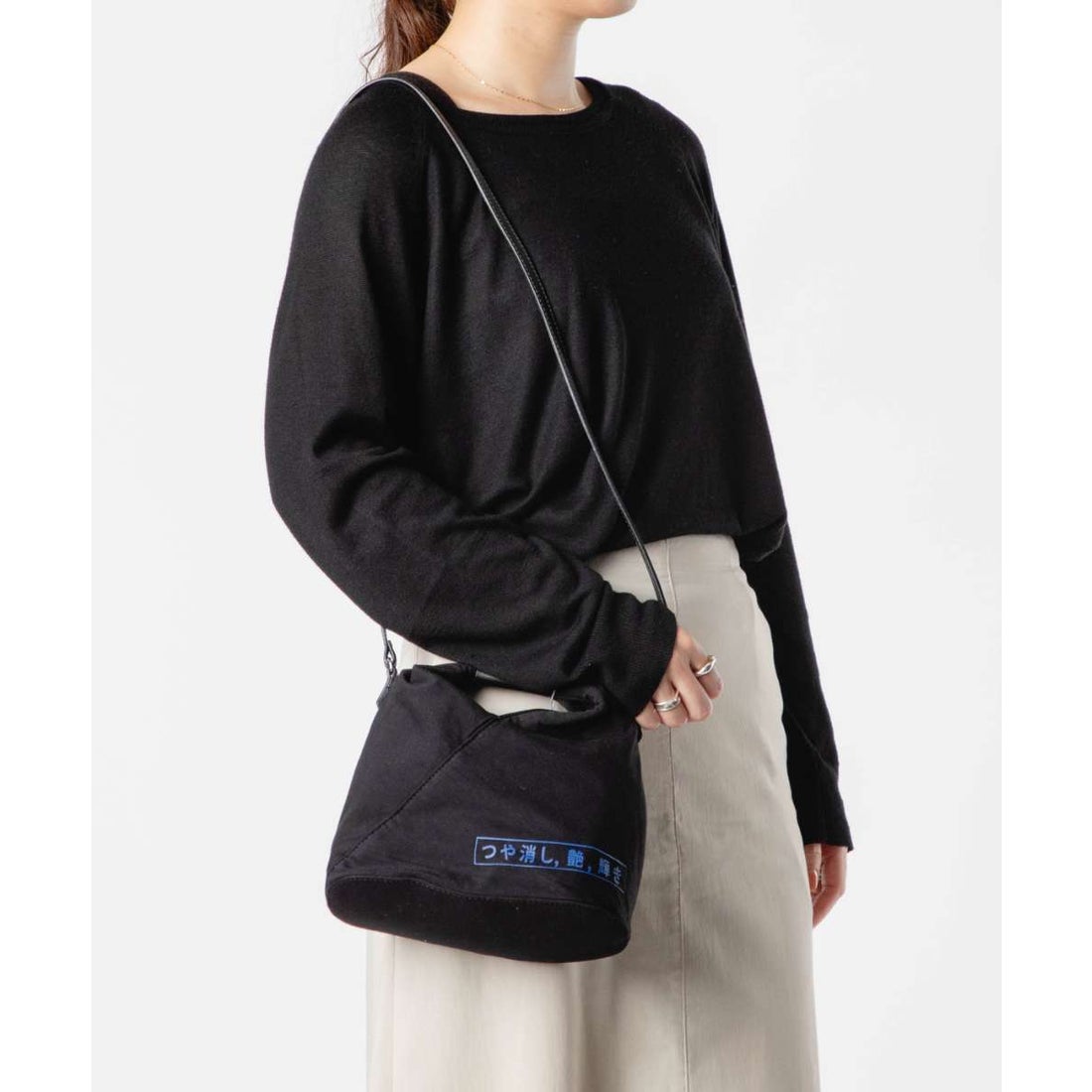 エムエムシックス メゾン マルジェラ MM6 Maison Margiela SB6WD0026