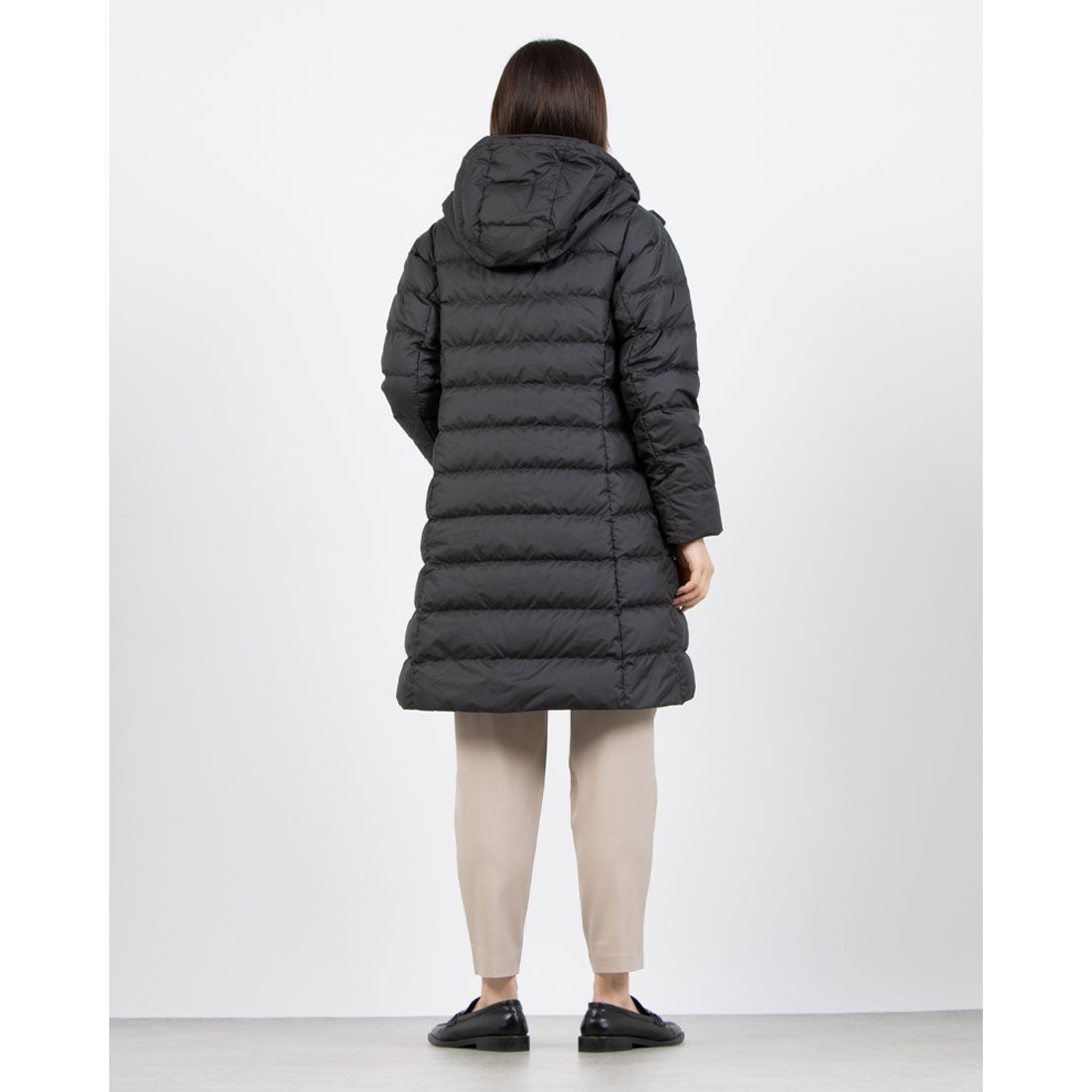 モンベル mont-bell トラベルダウンロングコート Women's （ブラック