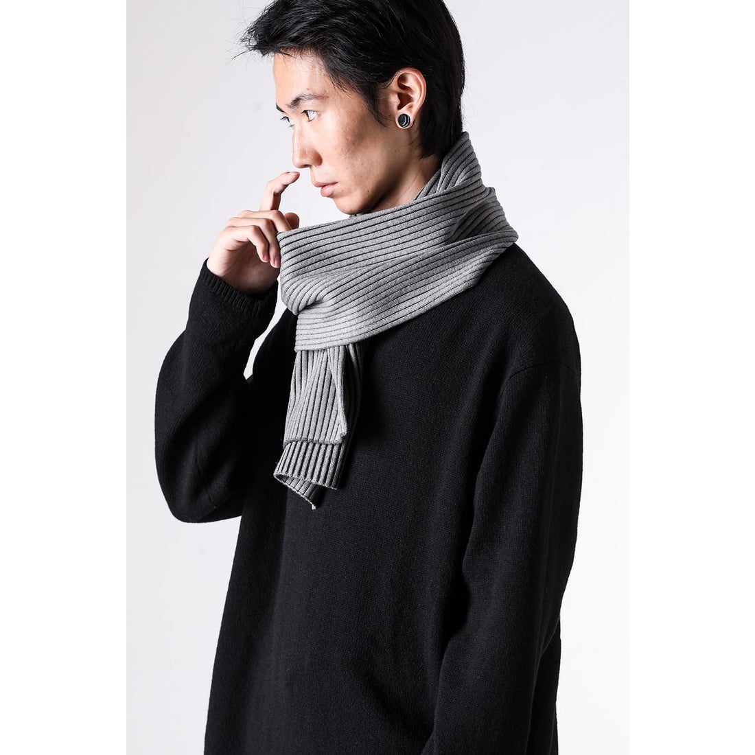 オマールアフリディ Omar Afridi ARTICULATED KNITTED SCARF （L GREY