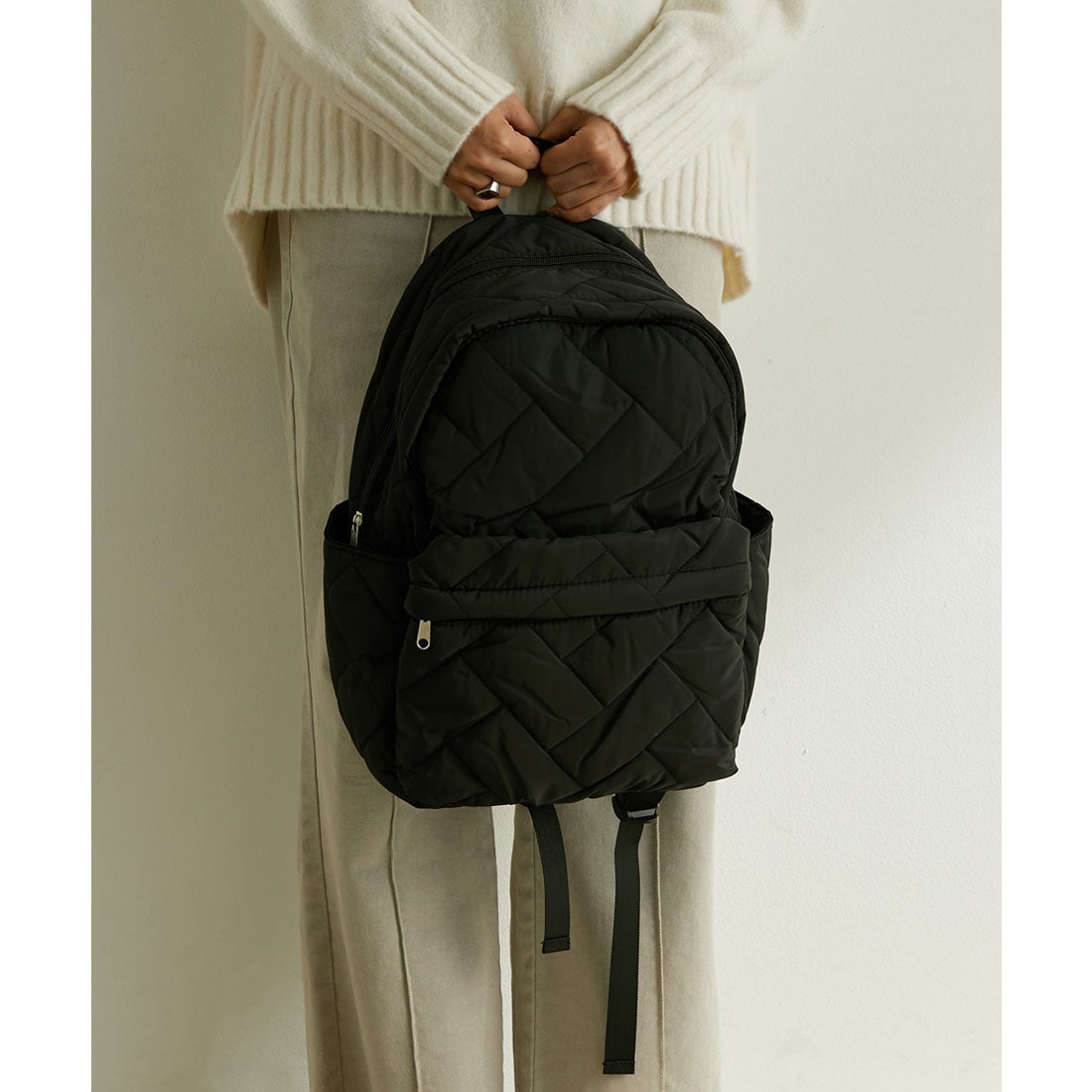 ビス VIS 【A4対応】【8ポケット】PCも入る、キルティングリュック