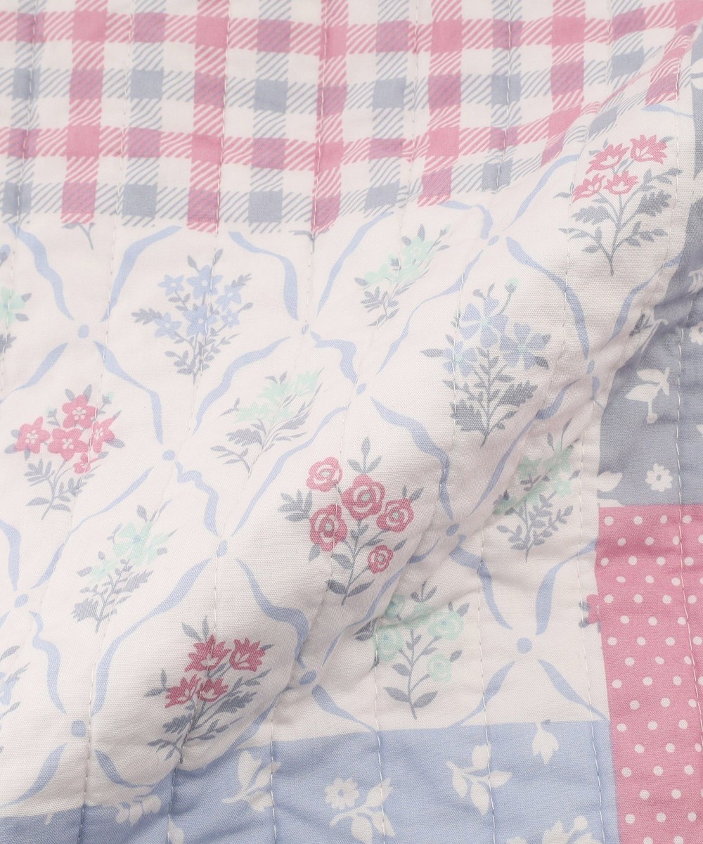 ジャクリーヌコバーン「桃色の浴室」￼ パッチワーク 額外445x 365mm