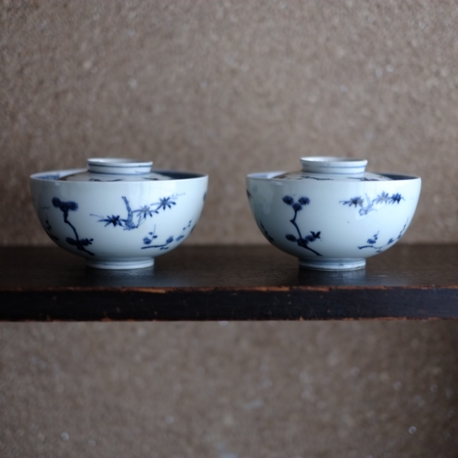 伊万里焼 古伊万里 初期伊万里吹墨染付 花文碗 時代箱 C R5004