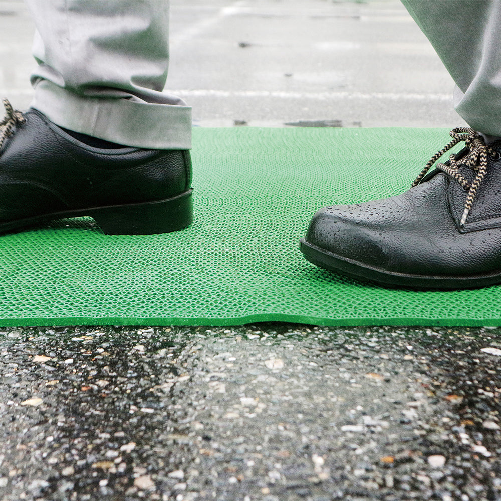 安全歩行マット900mm×2M（水切り安全歩行マット – CARBOY SHOP