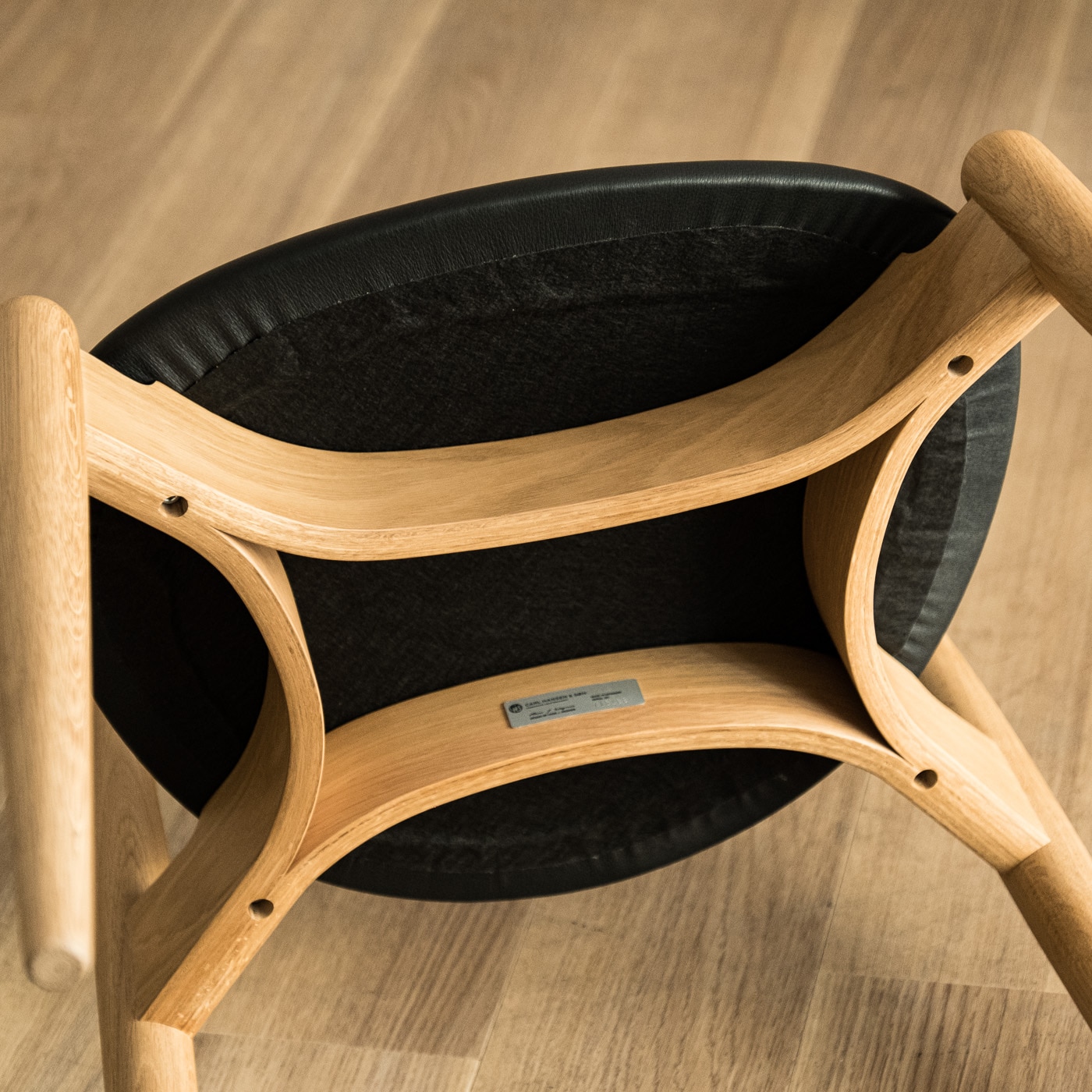 CH20 エルボーチェア | カール・ハンセン＆サン(CARL HANSEN & SON